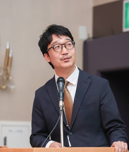 TS.BS. Arata Oda